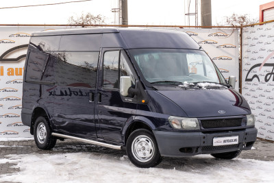 Ford Transit, 2002 an photo