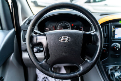 Hyundai Starex cu TVA, 2012 an photo 16