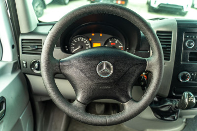 Mercedes 7 Locuri cu TVA 319, 2014 an photo 8