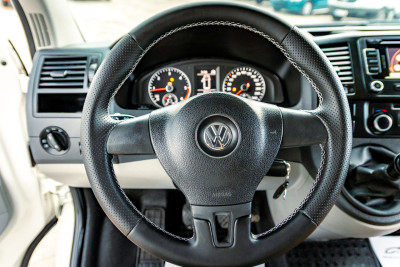 Volkswagen Caravelle, 2014 an photo 9