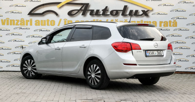 Opel Astra, 2012 an photo 1