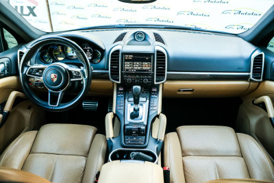 Porsche Cayenne, 2017 an photo 9