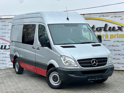 Mercedes Sprinter, 2013 an photo