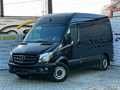 Mercedes Sprinter, 2015 an photo