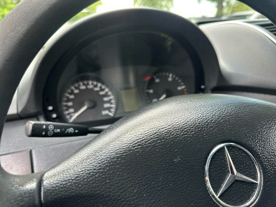 Mercedes Vito 113 photo 11