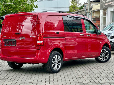 Mercedes Vito photo 2