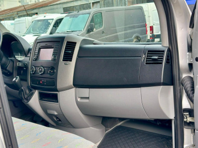 Volkswagen CRAFTER CU TVA photo 9