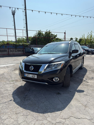 Nissan Pathfinder an. 2013 photo 1