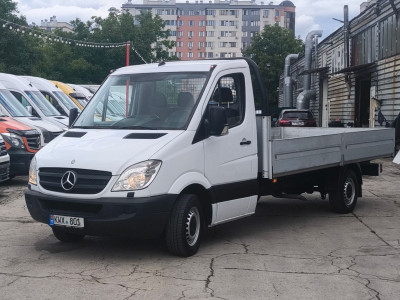 Mercedes Sprinter  an. 2012 photo
