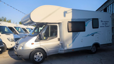 Ford Transit  an. 2011 photo