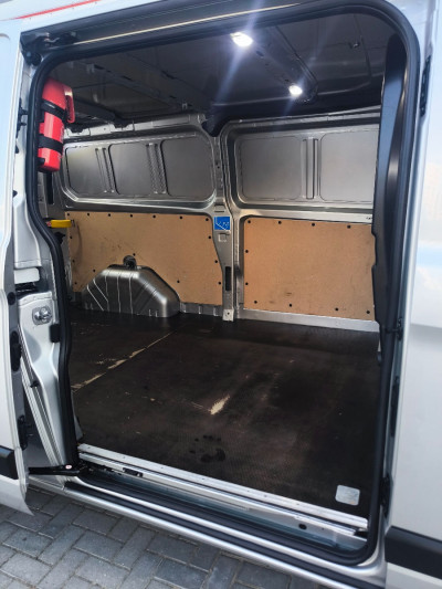 Ford Transit custum TVA an. 2022 photo 7