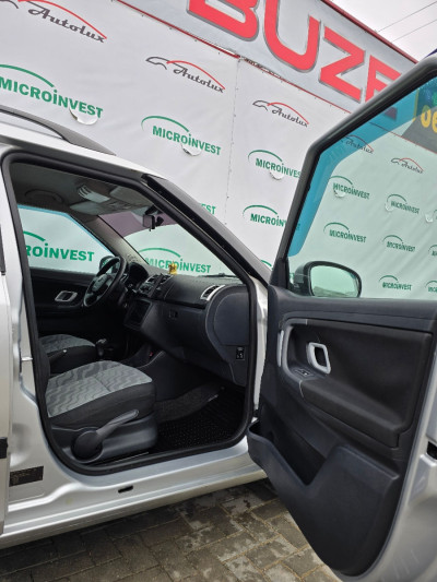 Skoda Fabia an. 2009 photo 7