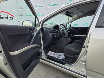 Toyota Corolla Verso an. 2005 photo 8