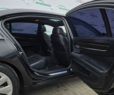 BMW 7 Series an. 2011 photo 8