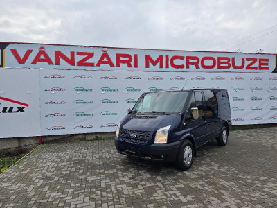Ford Transit  an. 2012 photo