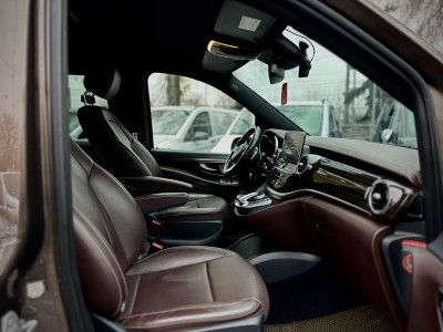 Mercedes V-Class an. 2017 photo 11