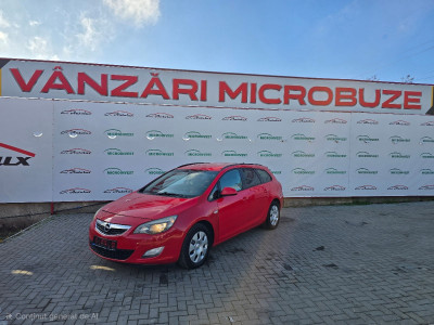 Opel Astra an. 2011 photo