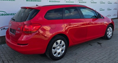 Opel Astra an. 2011 photo 4