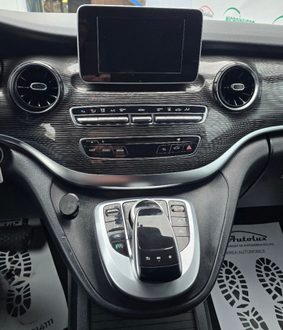 Mercedes V Class an. 2019 photo 9