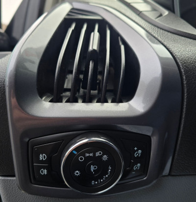 Ford Transit custum TVA photo 5