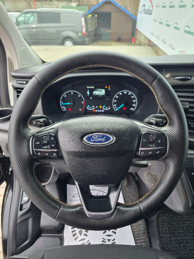 Ford Transit Custum TVA photo 9