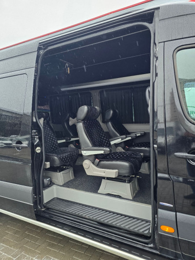 Mercedes Sprinter photo 10