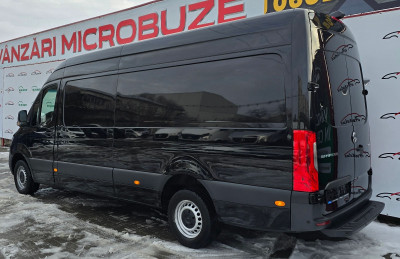 Mercedes Sprinter photo 3