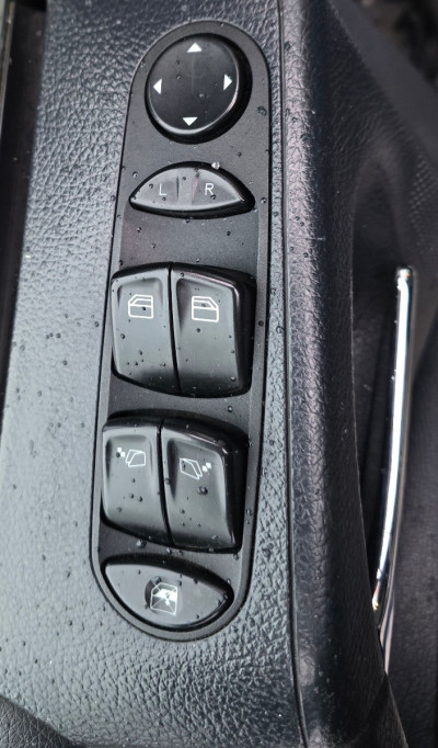 Mercedes Viano photo 7