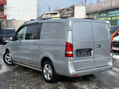 Mercedes Vito photo 3