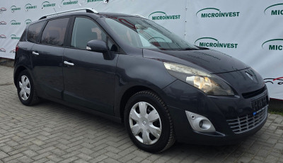 Renault Grand Scenic photo 1