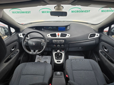 Renault Grand Scenic photo 14