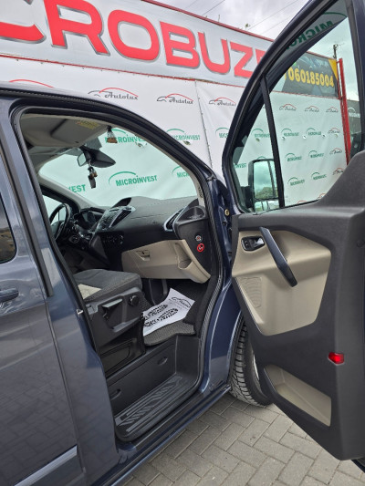 Ford Transit Custum photo 12