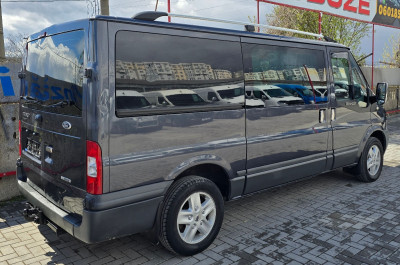 Ford Transit photo 4