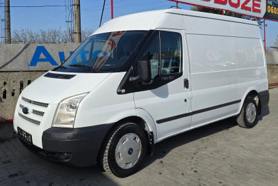 Ford Transit photo 2