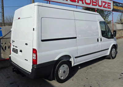 Ford Transit photo 4