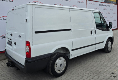 Ford Transit photo 4
