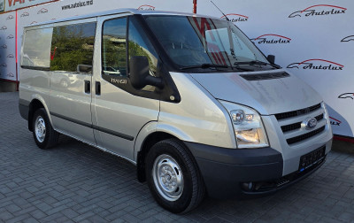 Ford Transit photo 1