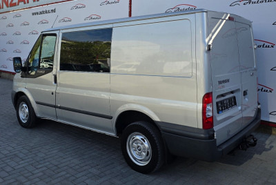Ford Transit photo 3