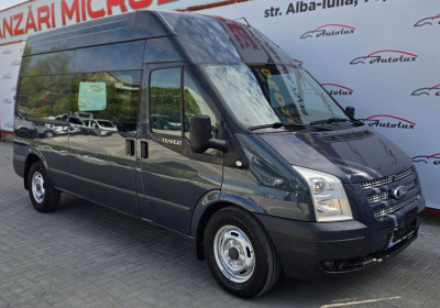 Ford Transit photo 1