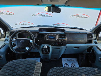 Ford Transit photo 13