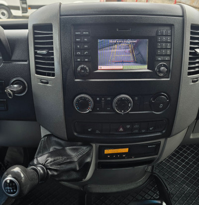 Mercedes Sprinter photo 8