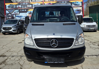 Mercedes Sprinter photo 9