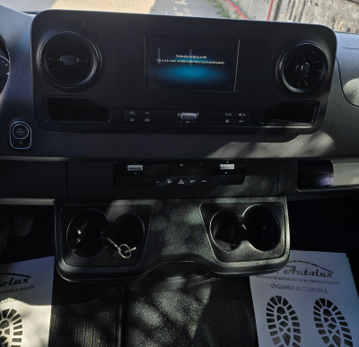 Mercedes Sprinter photo 6