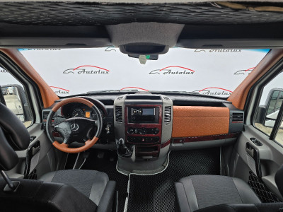 Mercedes Sprinter photo 15