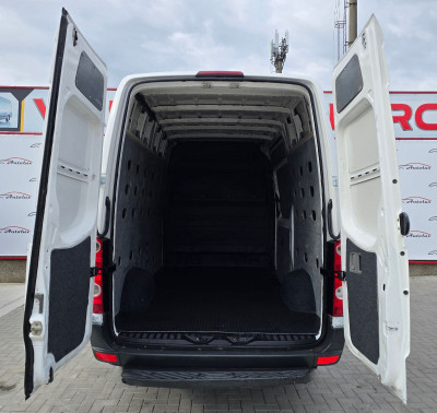 Volkswagen Crafter photo 11