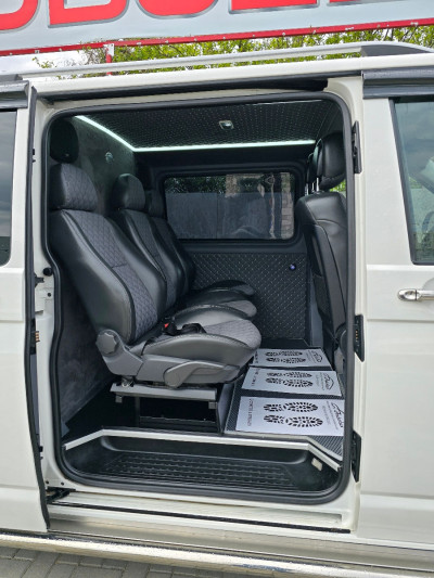 Volkswagen Transporter photo 8