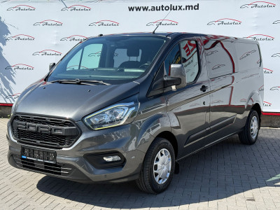 Ford Custom photo 2