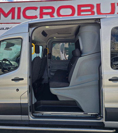 Ford Transit photo 4