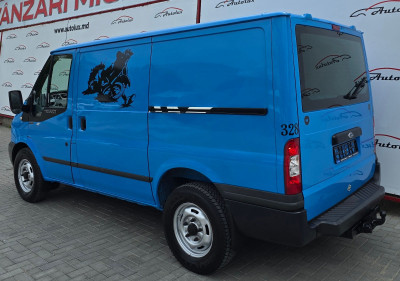 Ford Transit photo 3