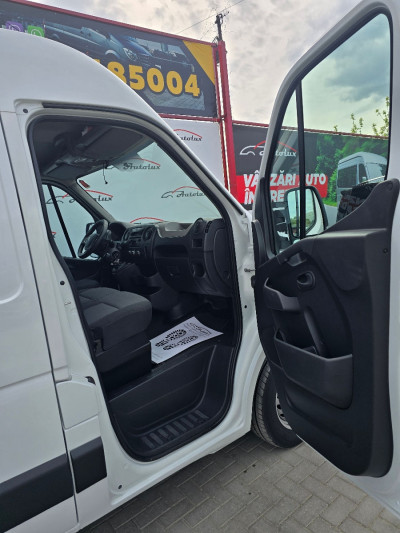 Renault Master photo 9